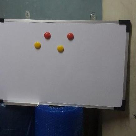

[KODE PRODUK PQ39V] White Board Magnet Uk. 80x120 cm