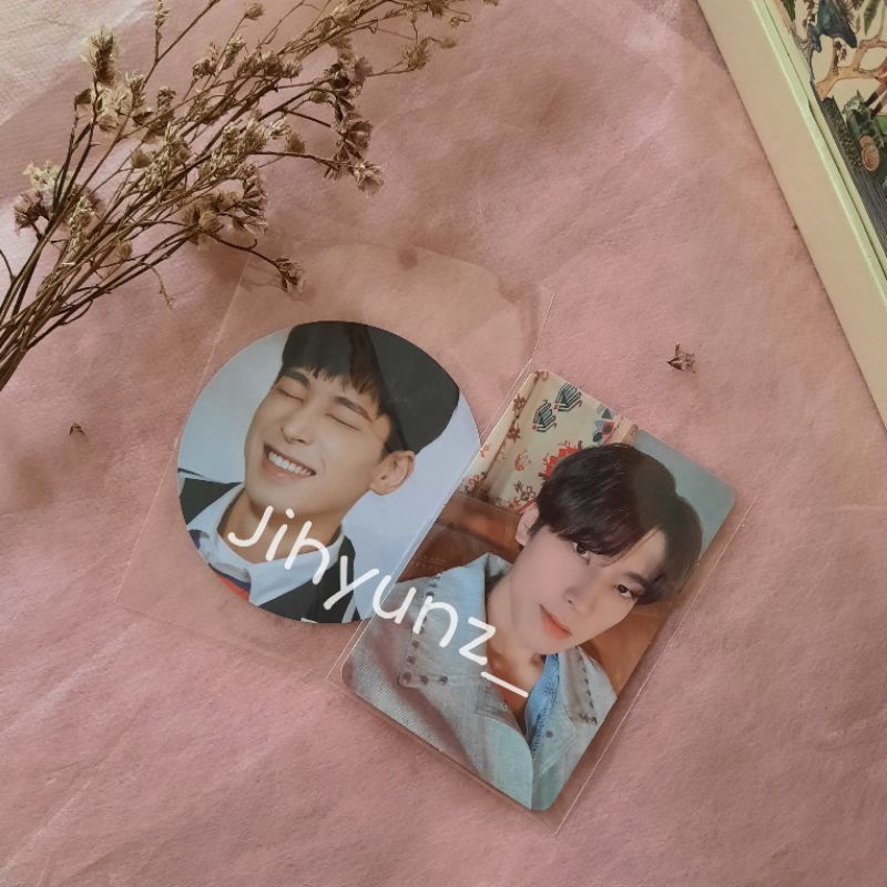 [BOOKED] PHOTOCARD PC WONWOO GOING MAGAZINE WHITE VER SEVENTEEN GOMAGZ CC WONU PAIR