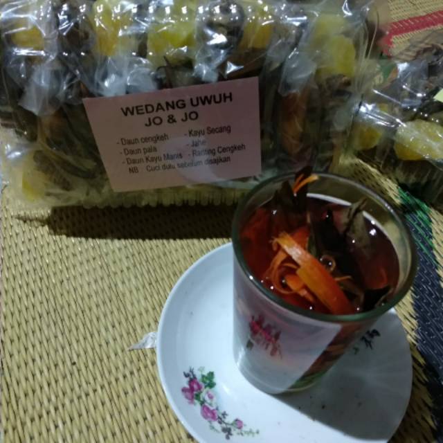 

Wedang Uwuh Isi 10 Set