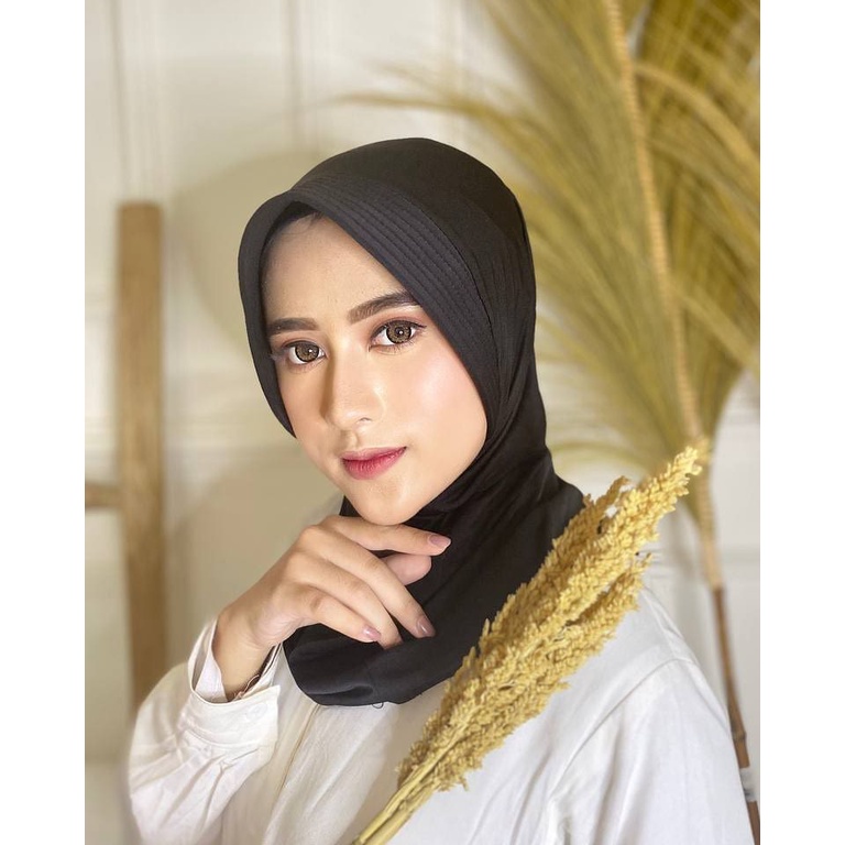 Hijab Sport Premium/ Hijab Instan Sporty /Jilbab Volly Clemira Bergo Sport /hijab sporty / Bergo Sport / Hijab instant Sport / Hijab olahraga Premium