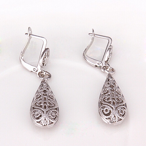 Hu Hu Hu Hu Hu Alat Bantu Pasang Kacamata♡ Anting Gantung Lapis Emas Model Tetesan Air Hollow Untuk Wanitapesta Cocktail