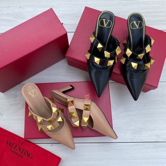 Mirror Valentino Garavani Roman Stud Heels Shoes 2602