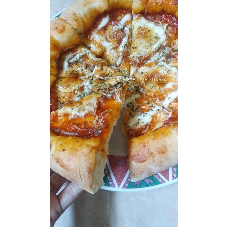 

pizza cheese