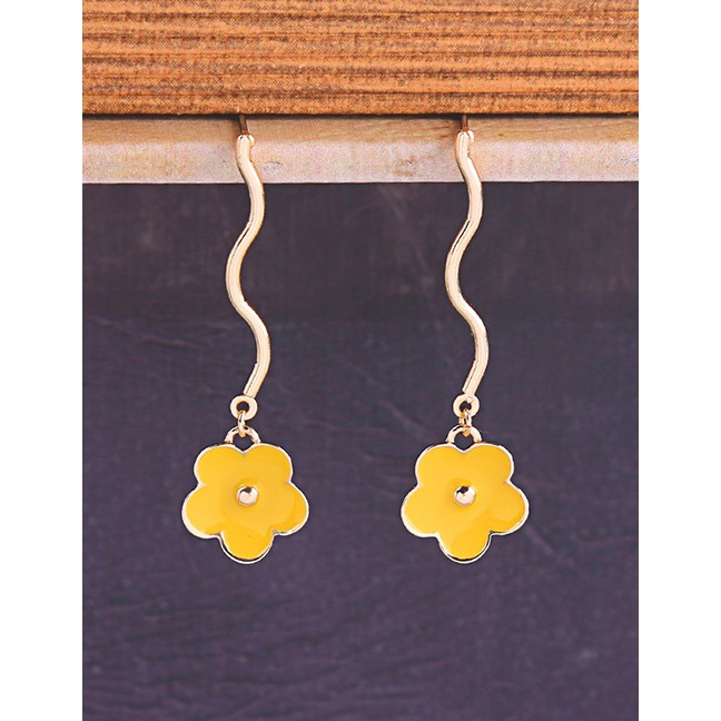 LRC Anting Tusuk Fashion Yellow Drop Glaze Flower Earrings F95571