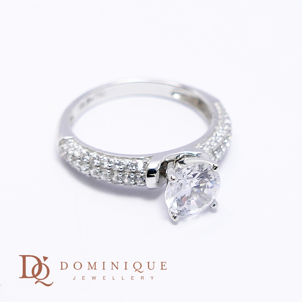 

Dominique Jewellery- Cincin Solitaire 75% SNI DQC 2455