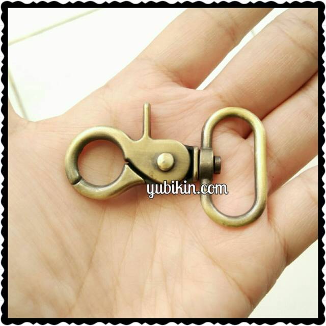 1 Piece Kaitan Kepala Bulat Untuk Tali Tas Lebar 2,5cm Warna Emas Bakar Gosok Bahan Besi. Cantelan B