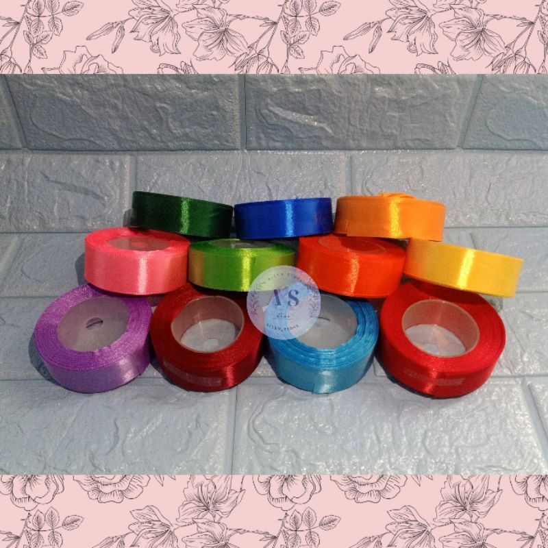 

PITA SATIN POLOS 1 INCH2.5 CM SATEEN KAIN HIASAN