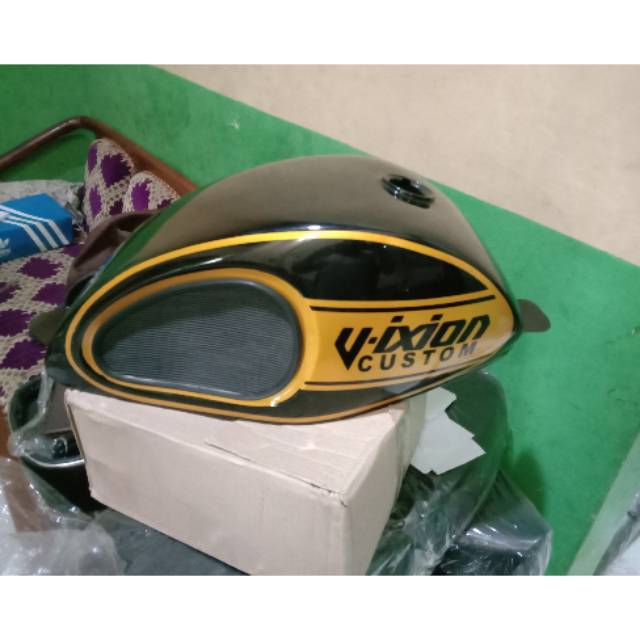 Tangki Triumph Vixion - tangki japstyle Triumph - tangki japstyle - Tangki Vixion - tangki costume