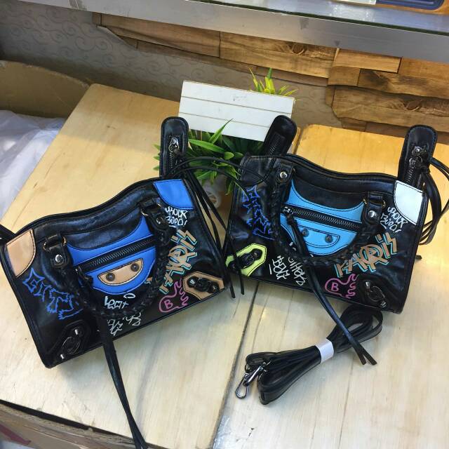 PROMO BALANCIAGA GRAVITY SUPER