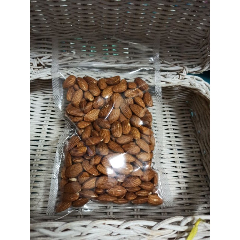 

almond panggang (roasted) premium