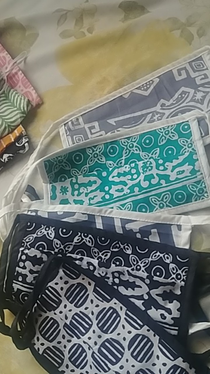 Masker Batik Model Baru Mj 1 Headloop (per Pack Isi 5 Pcs)