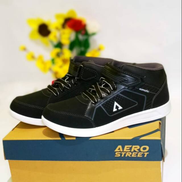 Sepatu sekolah aero street BNIB ORIGINAL