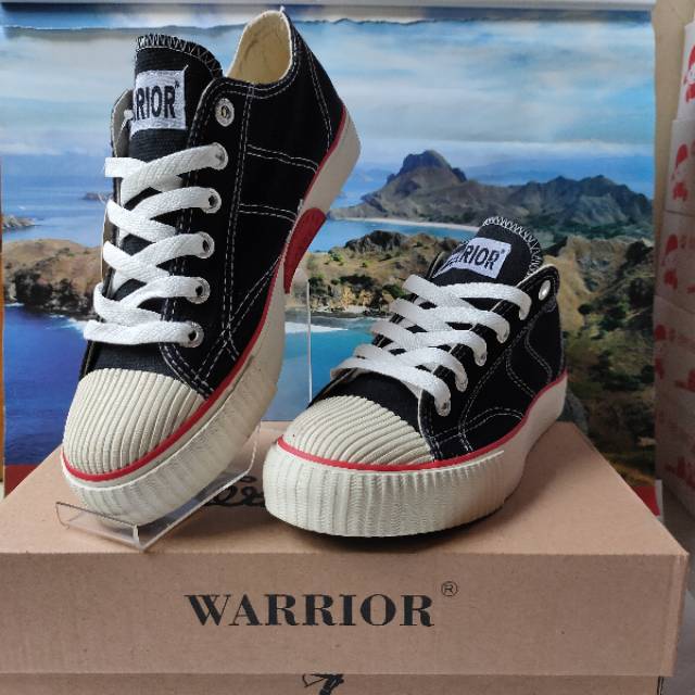 SEPATU SNEAKERS  WARRIOR TERLARIS