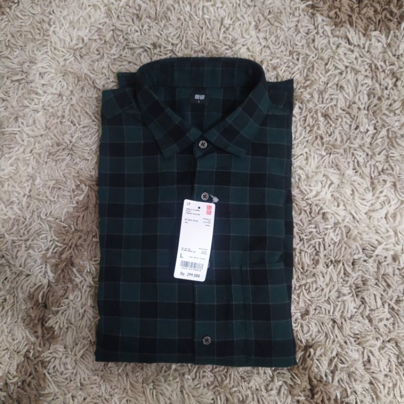Flanel uniqlo hijau