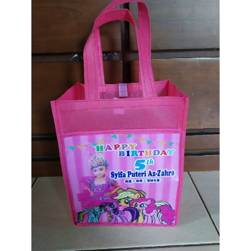 

Tas Ulang Tahun Anak Gambar Custom