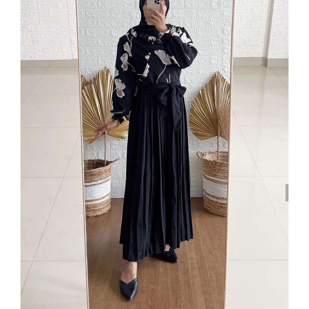 MARS GAMIS PLISKET DRESS