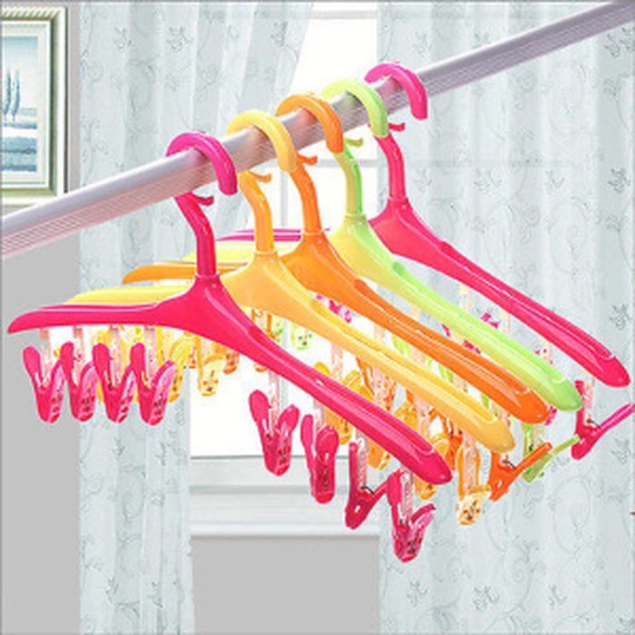 Magic Hanger Gantungan Baju Dengan 8 Jepitan Baju***