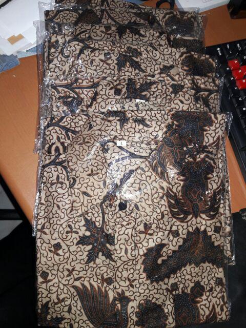 Kemeja Batik Bahan Katun Ukuran Mlxl M Lingkar Dada 104cm L Lingkar Dada 108cm Xl Lingkar Dada 112cm