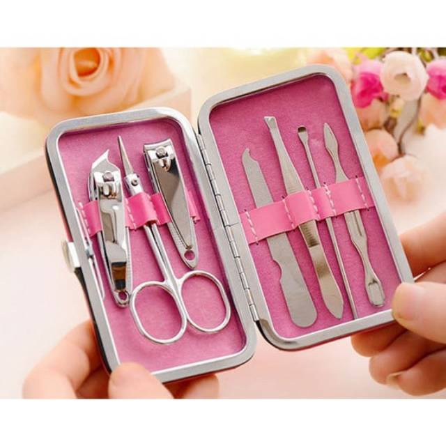 Menicure set motif karakter / pemotong kuku set