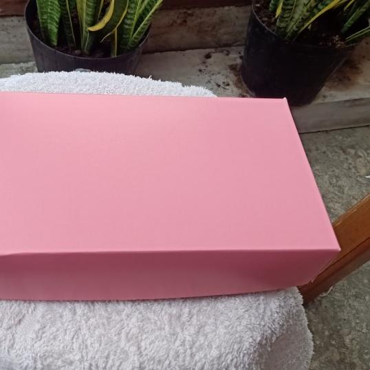 ⅍ dus kue/ box kue / kotak brownies /kotak kado / box kue kering - pink stabilo ♖