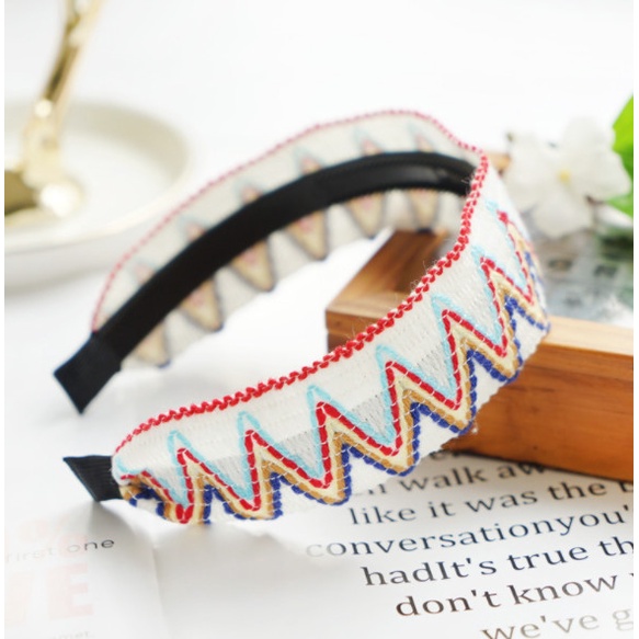 Bando Korea Motif Anyaman Lebar / Bandana Wanita Tenun Batik Leslie