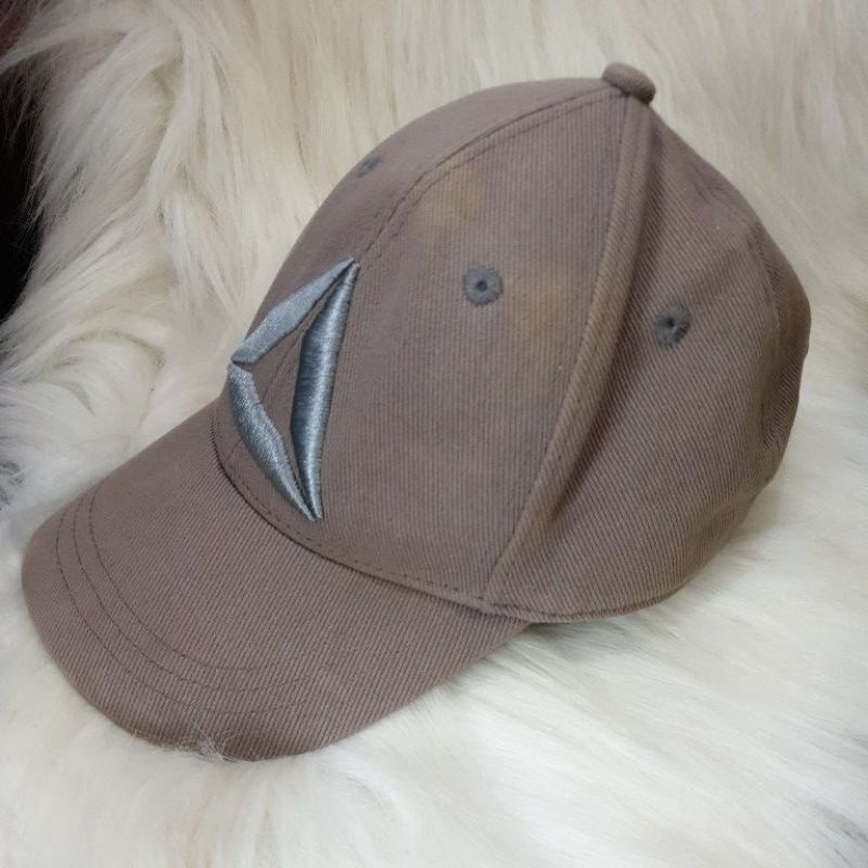 TOPI REEBOK BIG LOGO PRELOVED ORIGINAL