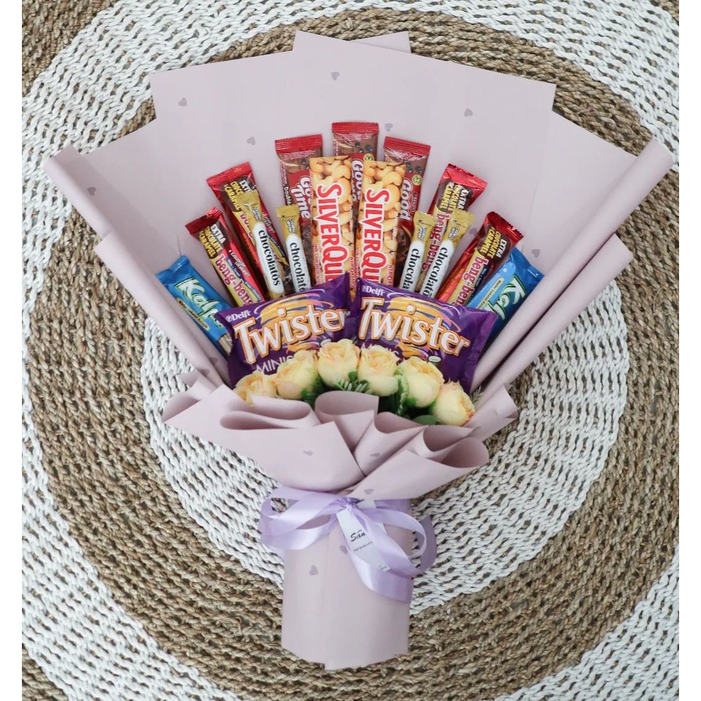 Buket Bouquet wisuda-acara besar-mahar boneka coklat snack bisa request