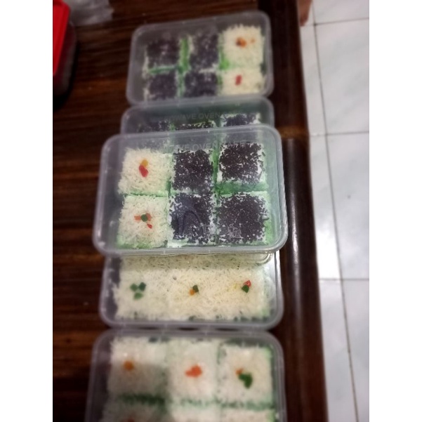 

Bolu Kukus Pandan