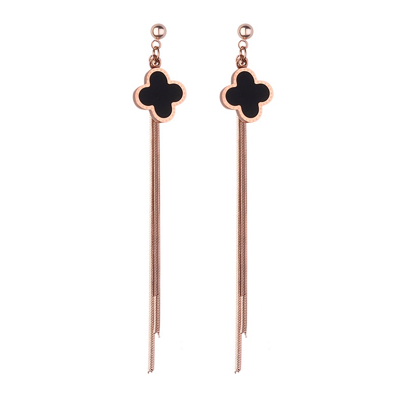 Anting clover juntai rumbai rumbai titanium anti karat korea fashion