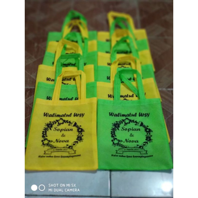 

tas tali 20x25cm | tas wedding | tas berkat | tas pernikahan | tas hidangan | tas souvenir | undanga