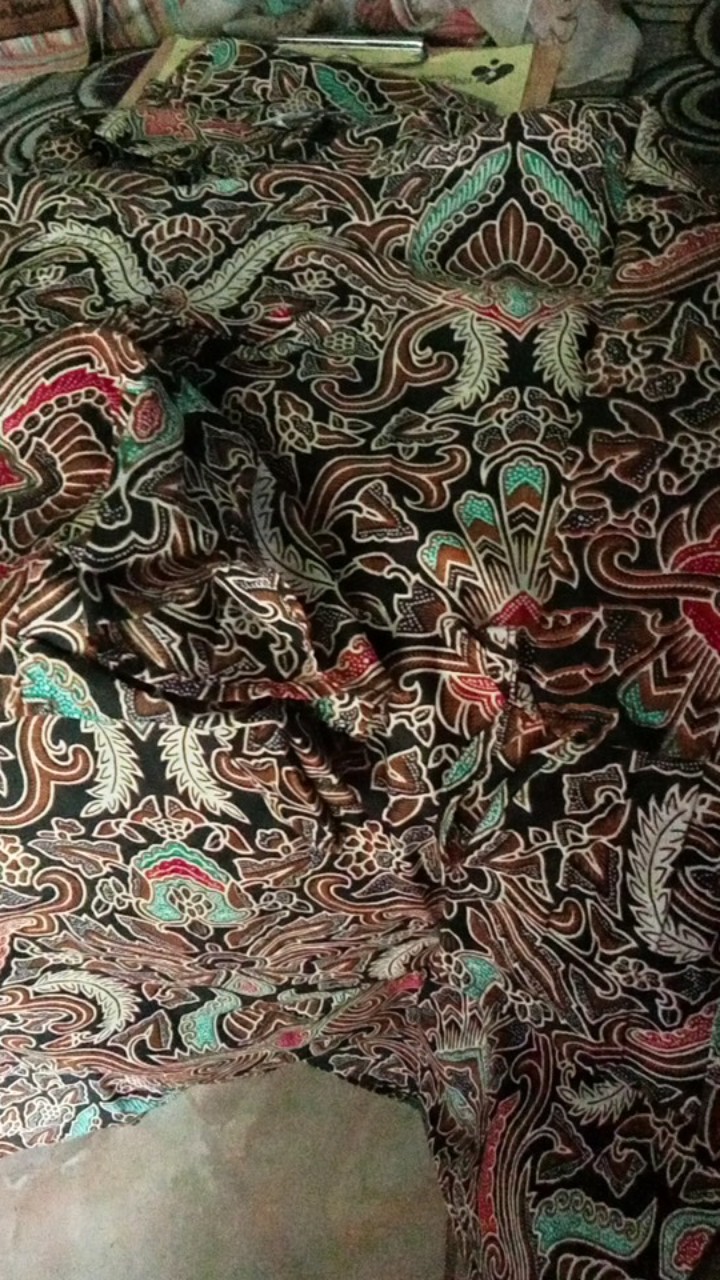 Nivana Batik - Couple Batik Keluarga Ayah Ibu Anak Motif Cirebon