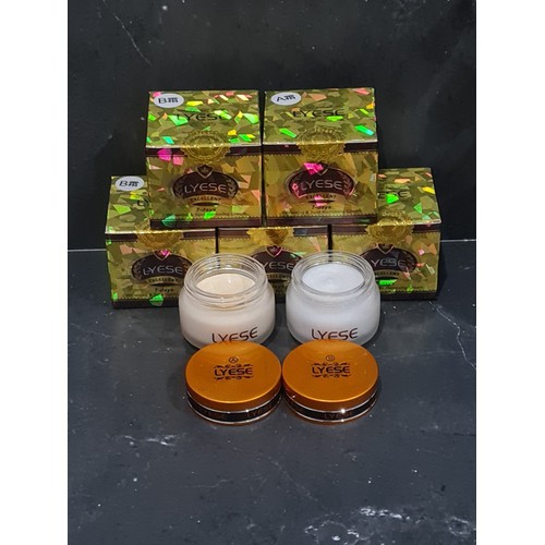 PAKET CREAM LYESE SIANG DAN MALAM PEMUTIH WAJAH MENCERAHKAN MENYAMARKAN NODA HITAM