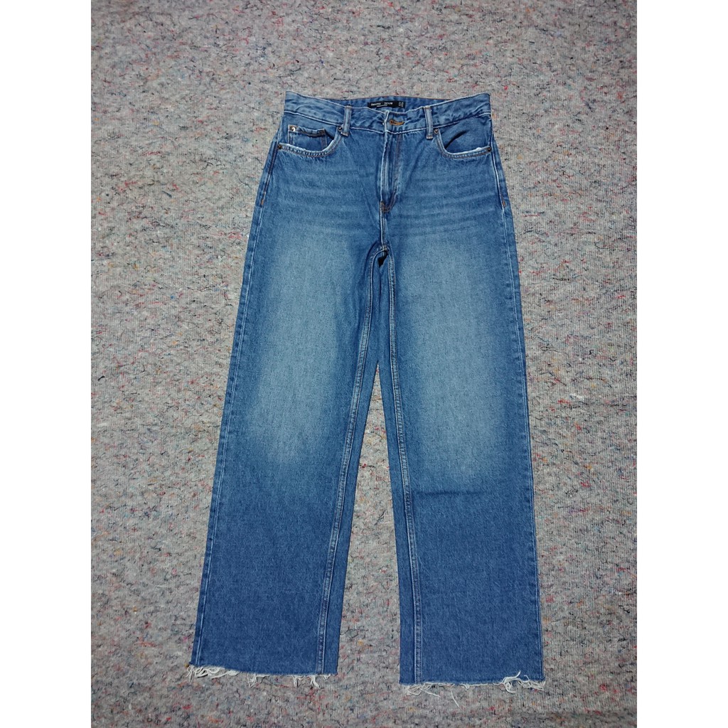 Celana Jeans Boyfriend Kulot highwaist Bershka Size 29