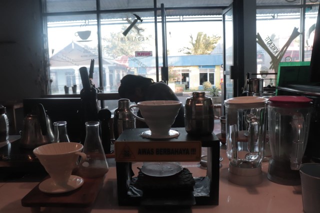 V60 Ceramic Dripper 02 Coffee Dripper Keramik Pour Over Kopi 2to4 Cup