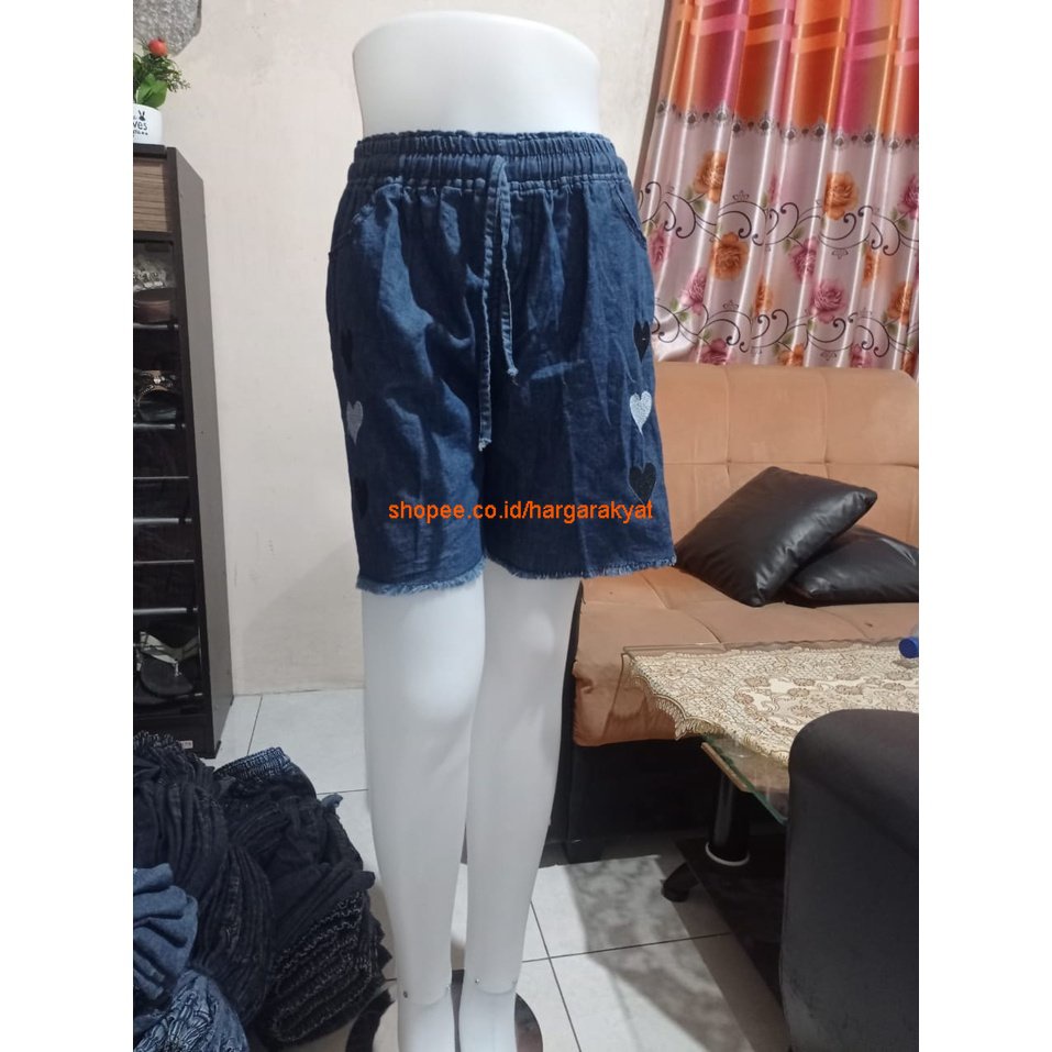 Hot Pants Jeans Rawis dan Lipat Motif Bordir Banyak Motif