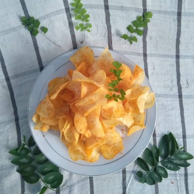 

Keripik singkong pedas manis
