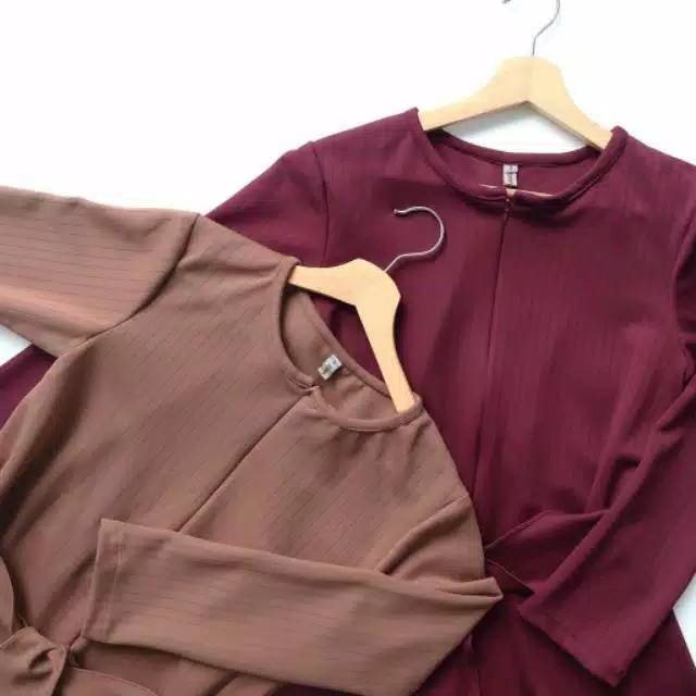 RUBY BLOUSE by Vanilla Hijab Milo L