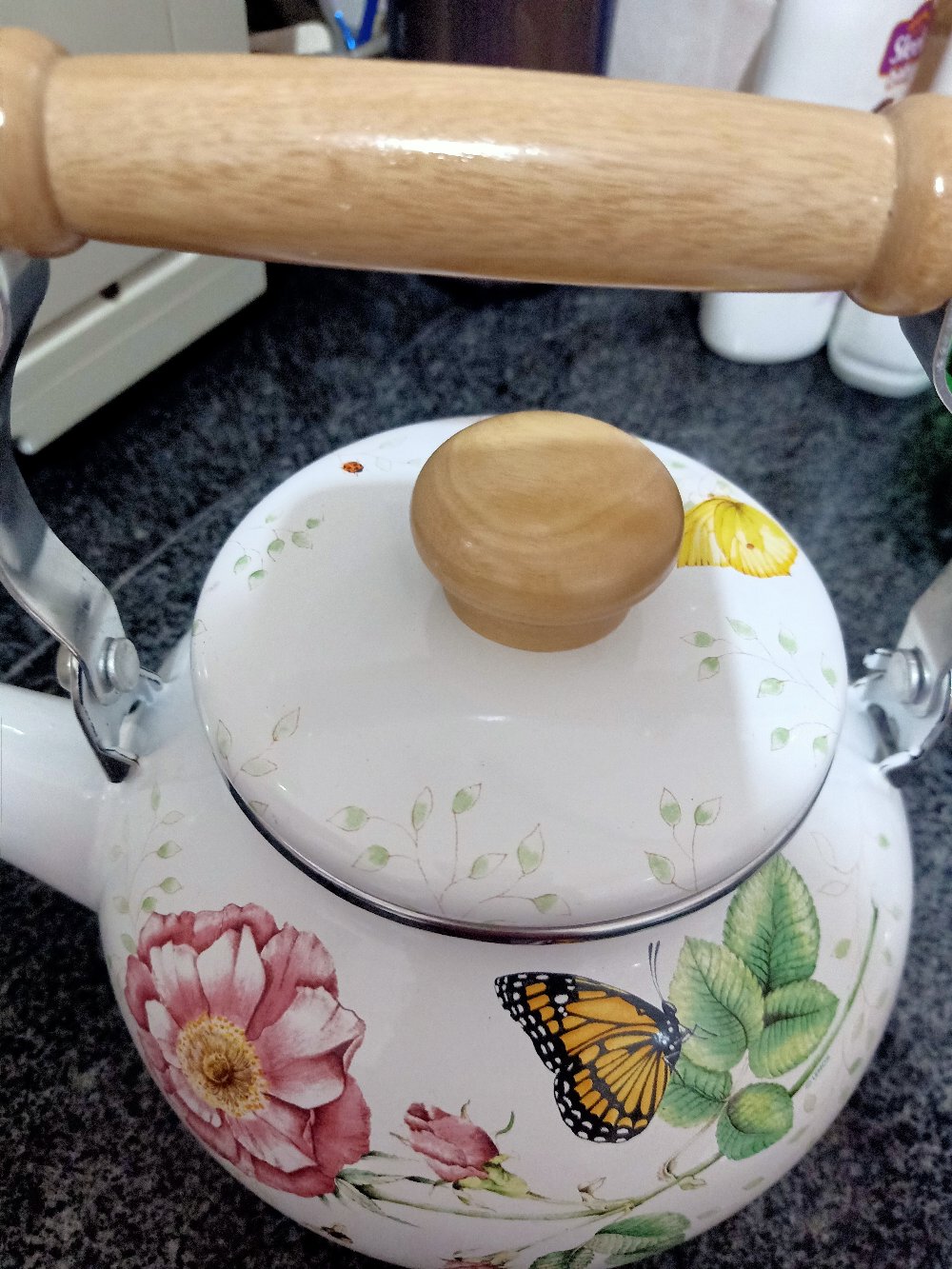 Teko Enamel Motif Kupu Kupu