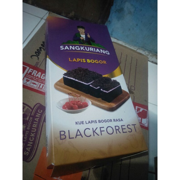 Kue Lapis Talas Bogor Sangkuriang