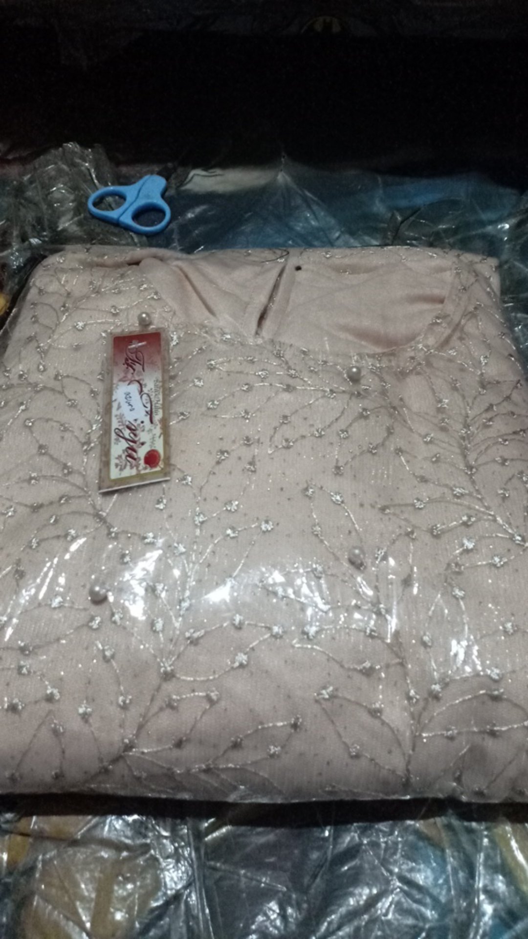 Ready Warna Cream Dan Grey - Batik Couple Dilan Danilla Tile Brukat Tunik Alika Selendang Azzura