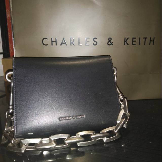 preloved tas charles & keith