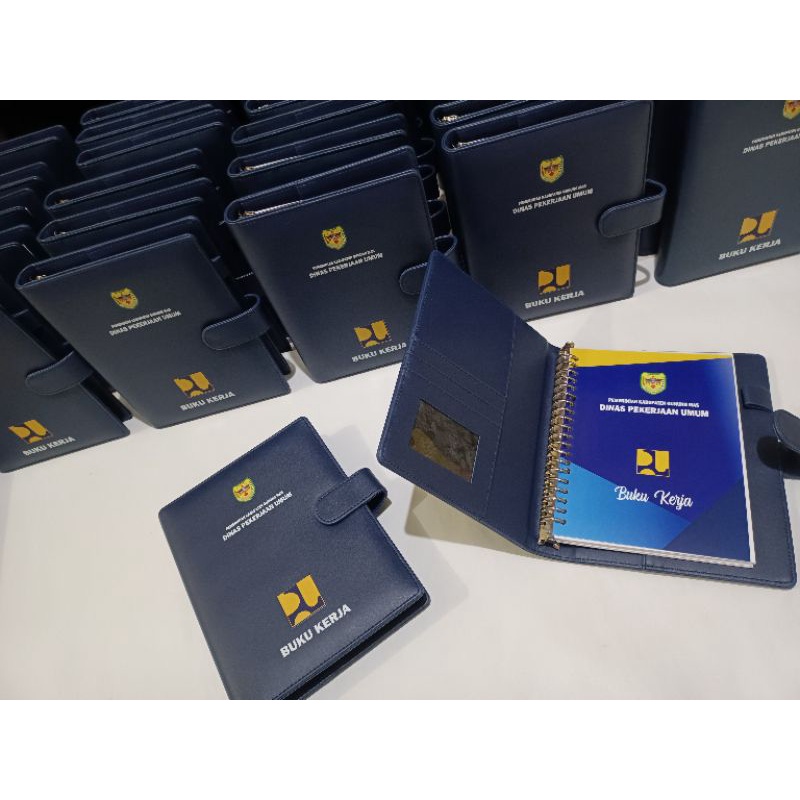 

buku agenda kerja tahunan custom sablon logo perusahaan isi binder A5