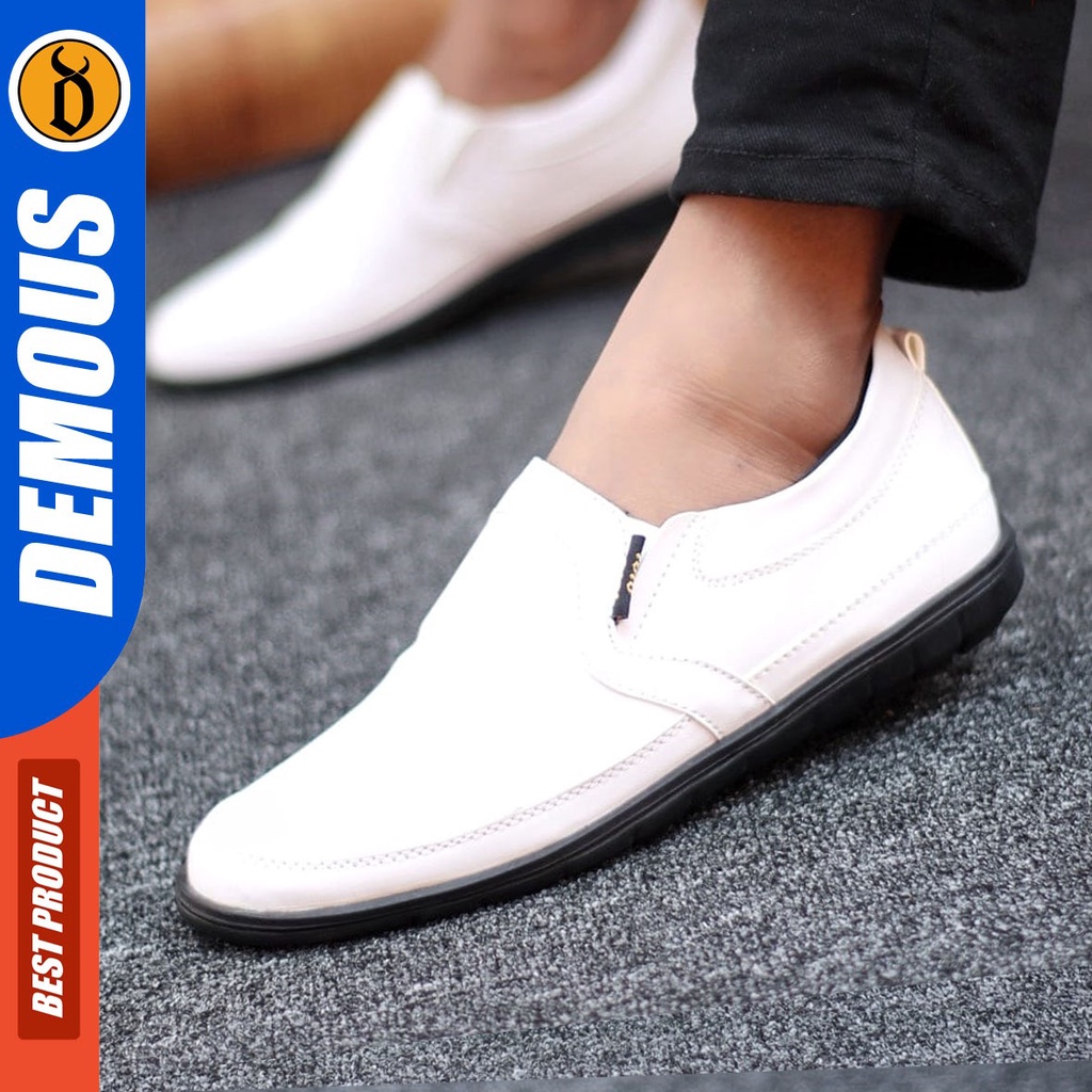 DEMOUS Majinbu - Sepatu Slip On Pria Casual