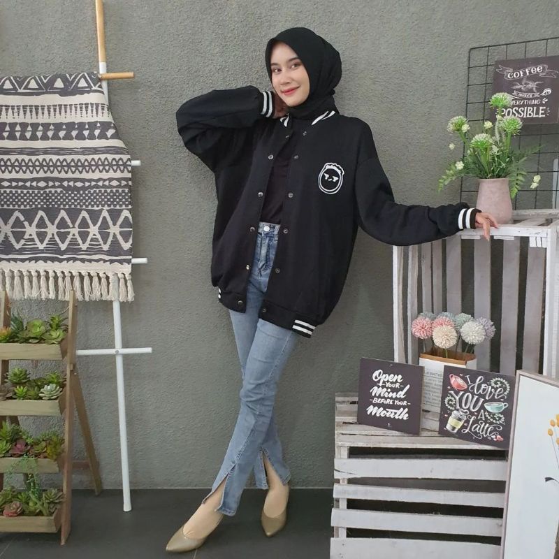 jaket sweater BE smile basebbal XXL