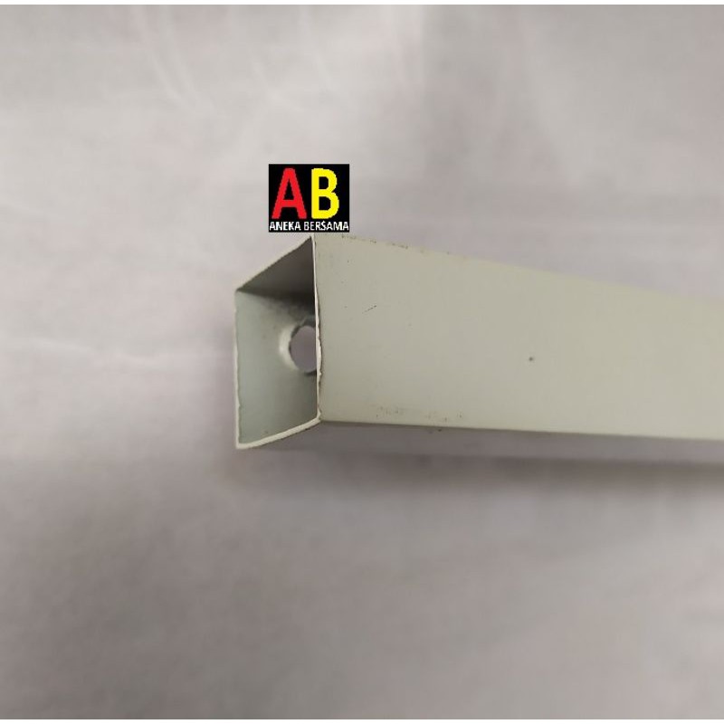 Hollow Aluminium 20mm x 20mm white 119.5cm