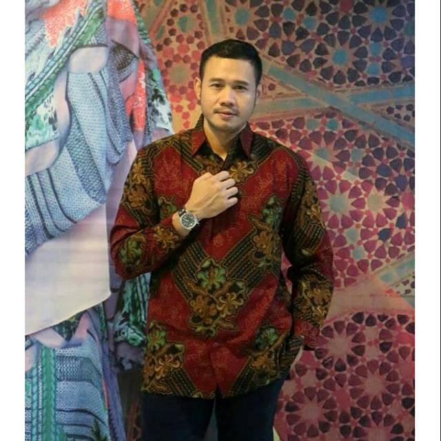 Kemeja panjang batik