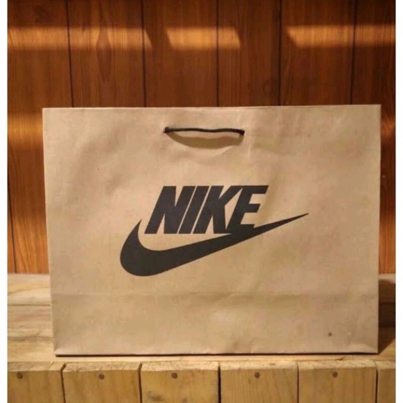 

paper bag nike coklat