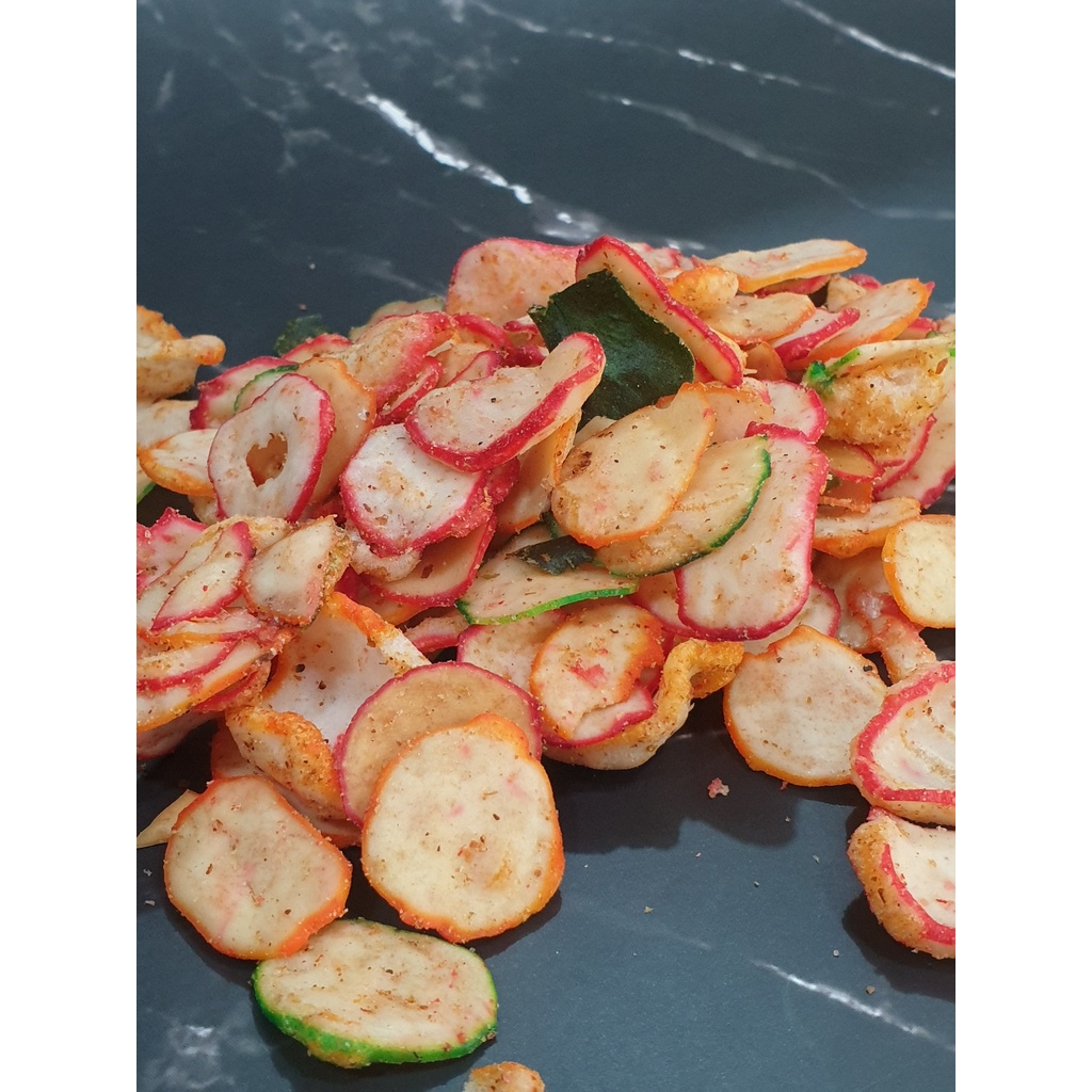 

Kerupuk seblak warna warni pedas daun jeruk 250gr