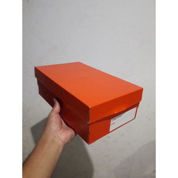 

Box/Inner Box/Dus Sepatu Polos Duplex