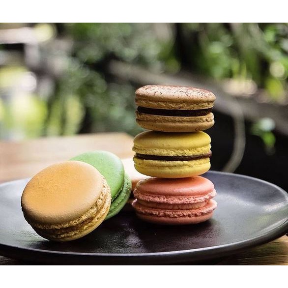 

READY JAKARTA 29 MAR 2025 - MACARONS MACAROON AMBROGIO PATISSERIE BANDUNG VIENNOISERIES CROISSANT CROFFLE BUTTER SUGAR AUTHENTIC